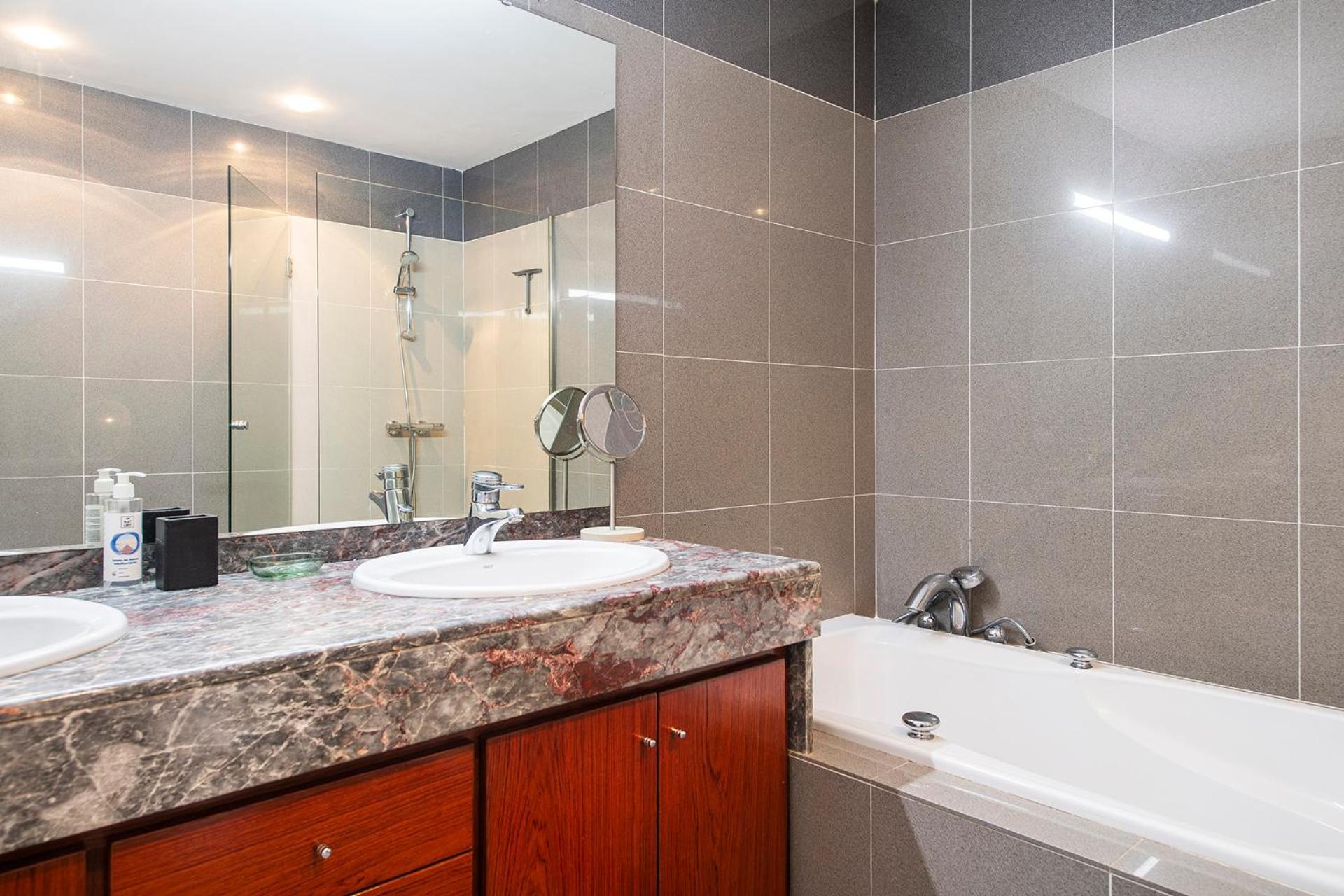 Sleep & Stay Luxury Top Floor Apt With Terrace Girona Exteriör bild